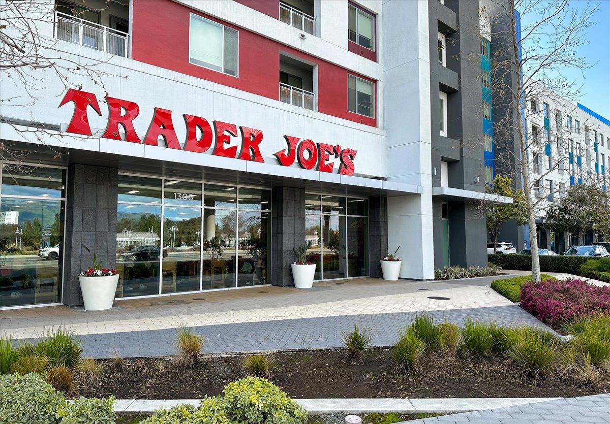 Detail Gallery Image 52 of 52 For 370 Riesling Ave #20,  Milpitas,  CA 95035 - 3 Beds | 2/1 Baths