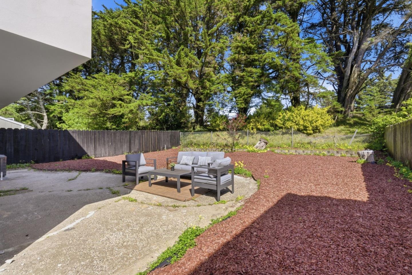 Detail Gallery Image 48 of 77 For 249 Gateway Dr, Pacifica,  CA 94044 - 5 Beds | 3 Baths