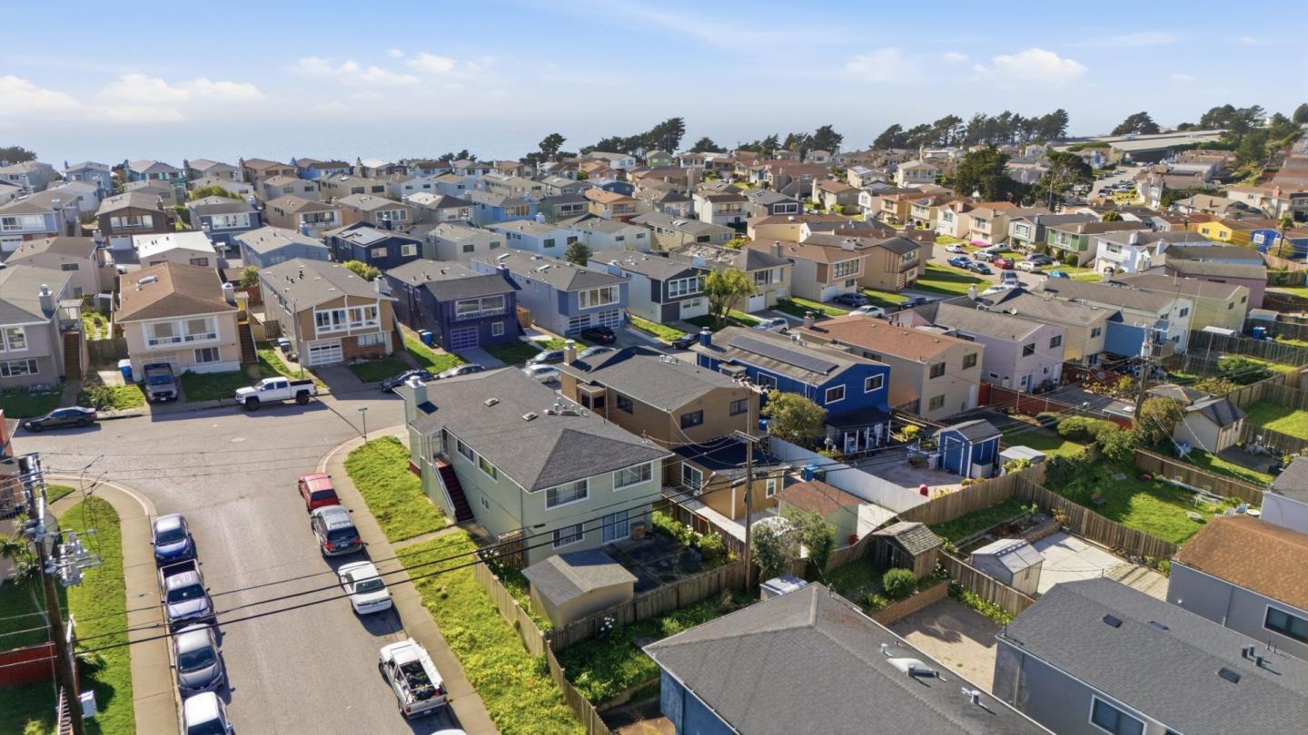 Detail Gallery Image 57 of 77 For 249 Gateway Dr, Pacifica,  CA 94044 - 5 Beds | 3 Baths