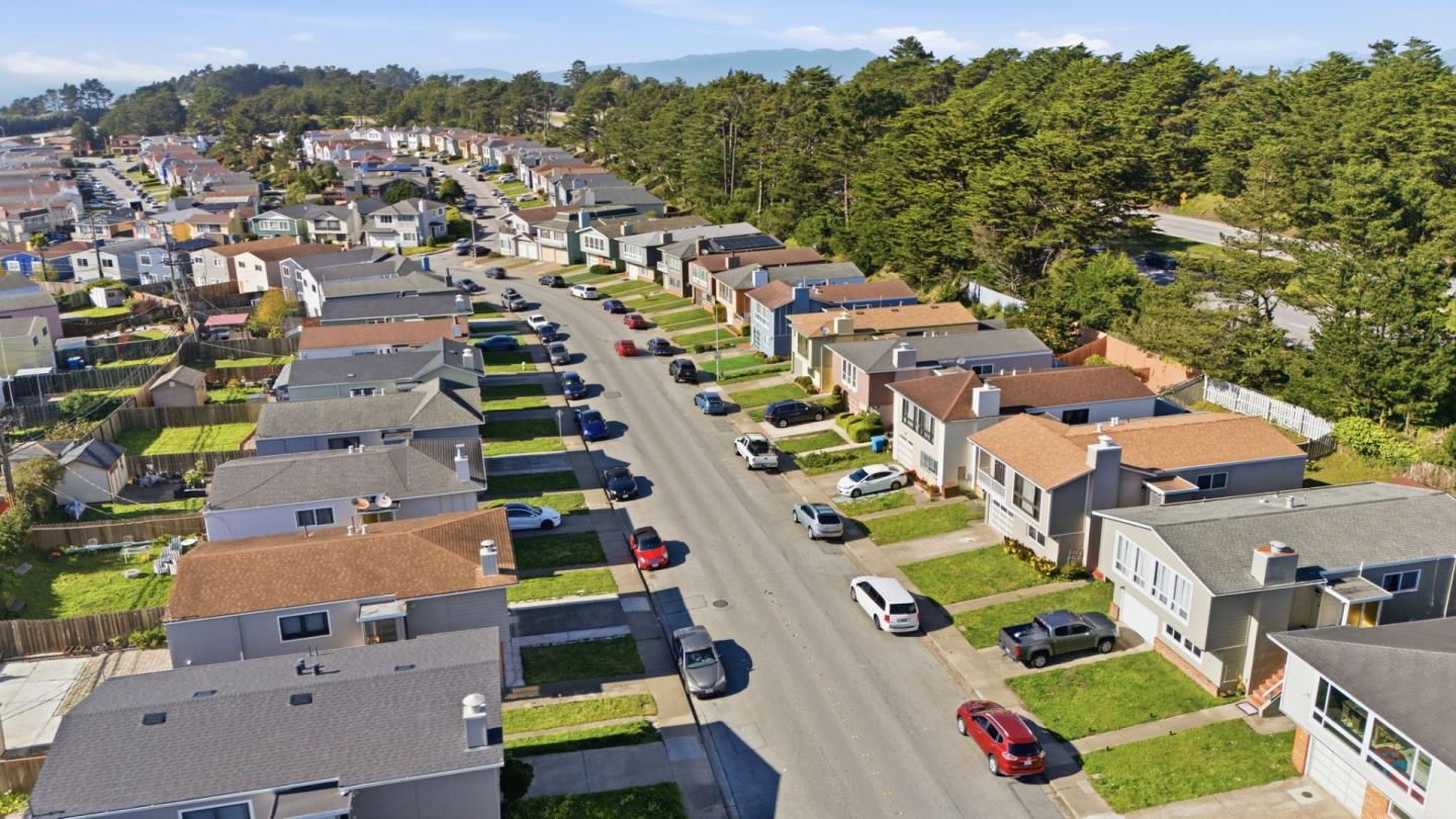 Detail Gallery Image 58 of 77 For 249 Gateway Dr, Pacifica,  CA 94044 - 5 Beds | 3 Baths