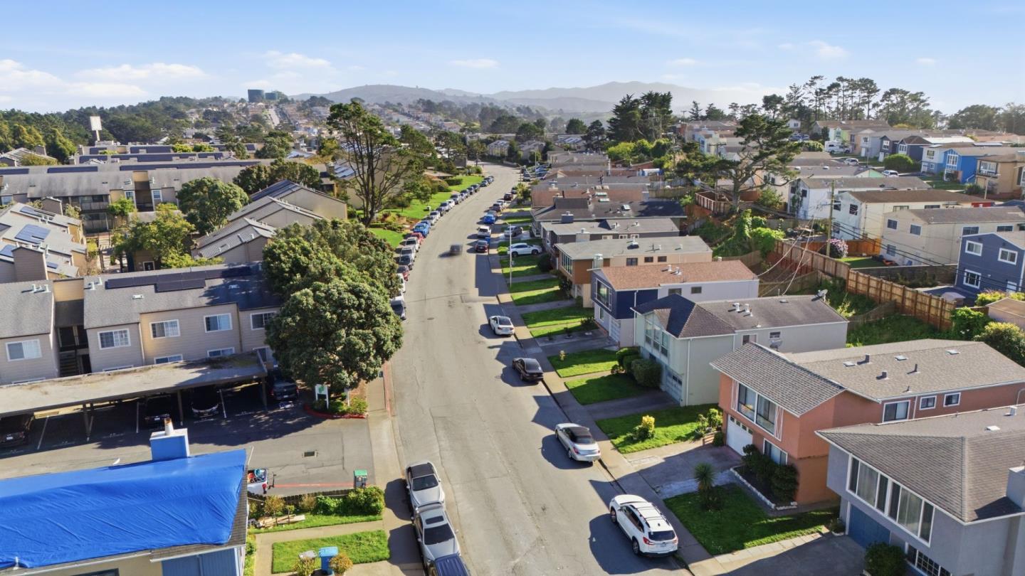 Detail Gallery Image 69 of 77 For 249 Gateway Dr, Pacifica,  CA 94044 - 5 Beds | 3 Baths