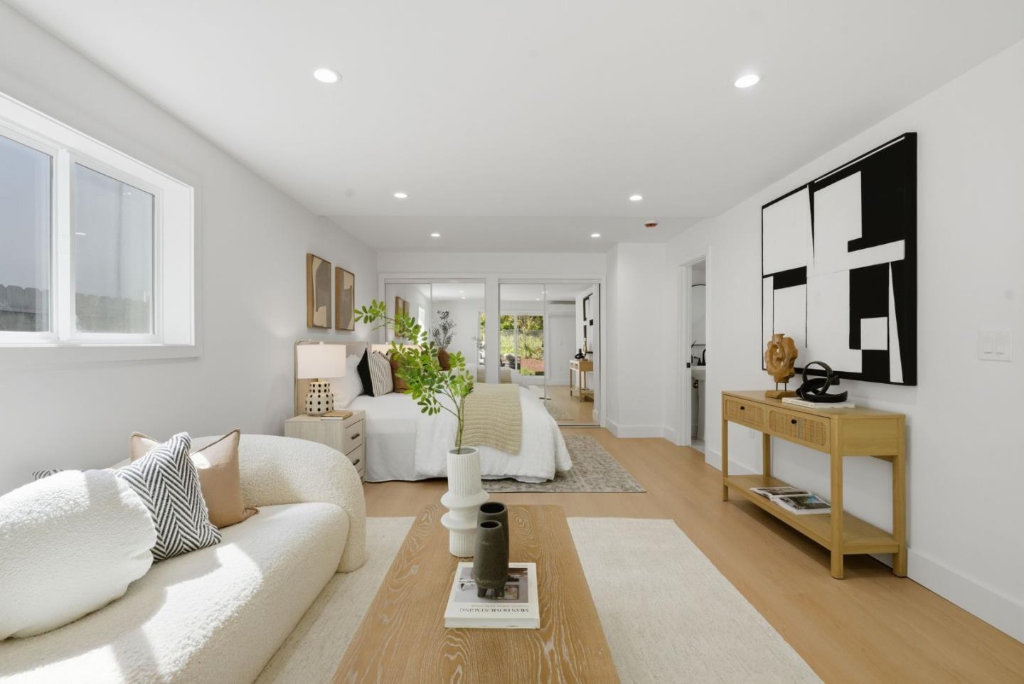 Detail Gallery Image 8 of 77 For 249 Gateway Dr, Pacifica,  CA 94044 - 5 Beds | 3 Baths