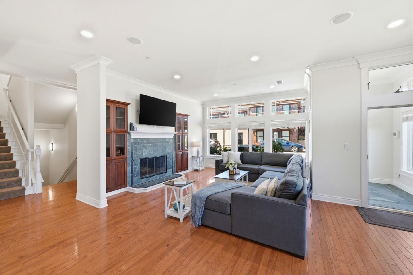 Detail Gallery Image 12 of 88 For 1207 Danmann Ave, Pacifica,  CA 94044 - 4 Beds | 4 Baths