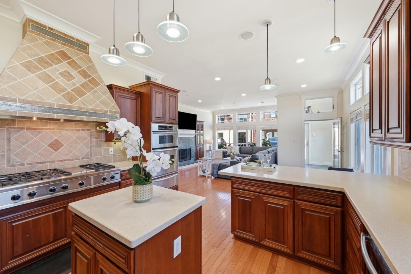 Detail Gallery Image 16 of 88 For 1207 Danmann Ave, Pacifica,  CA 94044 - 4 Beds | 4 Baths