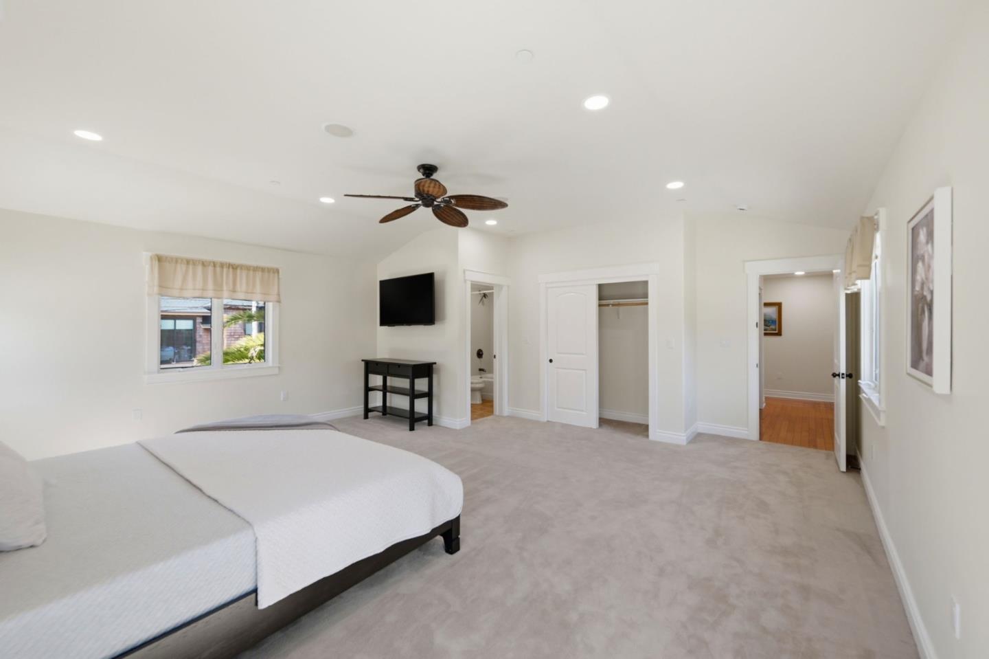 Detail Gallery Image 28 of 88 For 1207 Danmann Ave, Pacifica,  CA 94044 - 4 Beds | 4 Baths