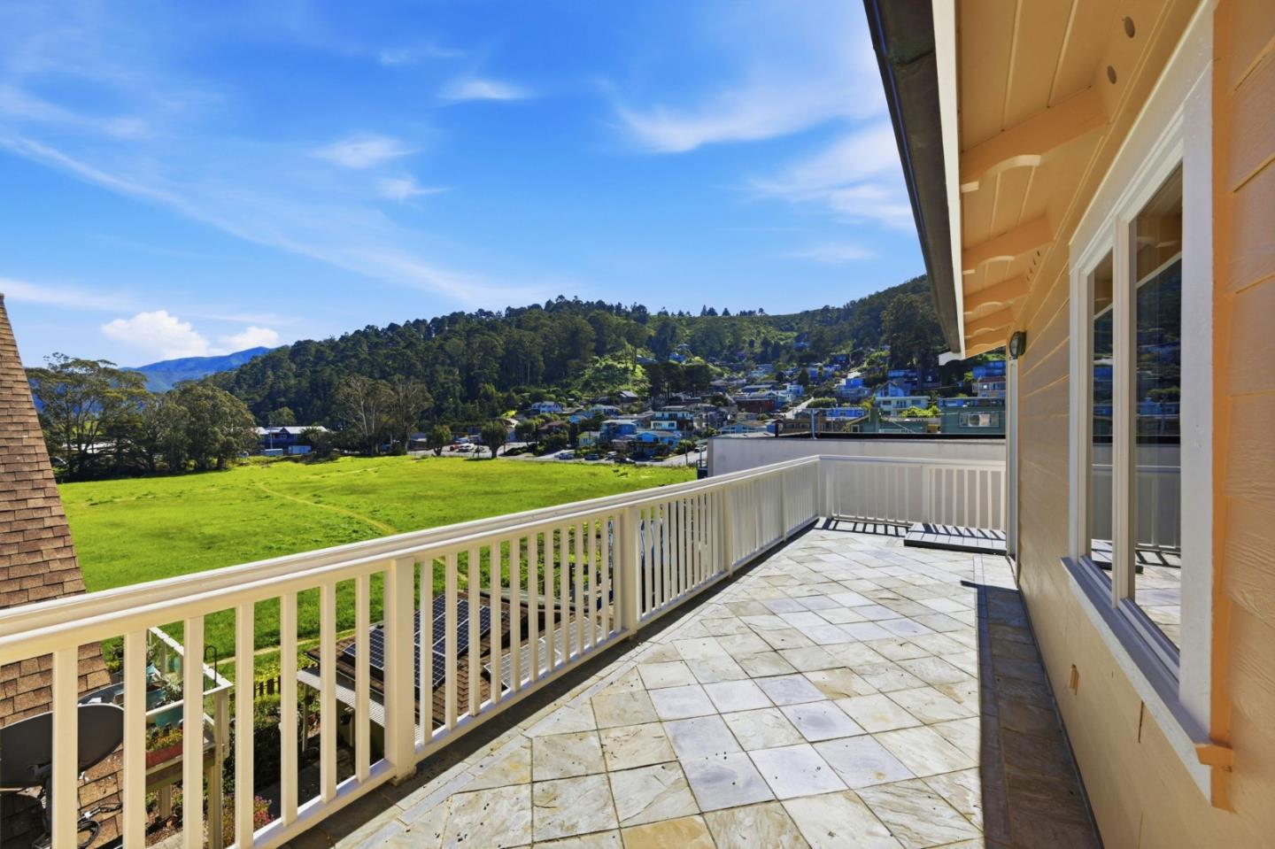 Detail Gallery Image 60 of 88 For 1207 Danmann Ave, Pacifica,  CA 94044 - 4 Beds | 4 Baths