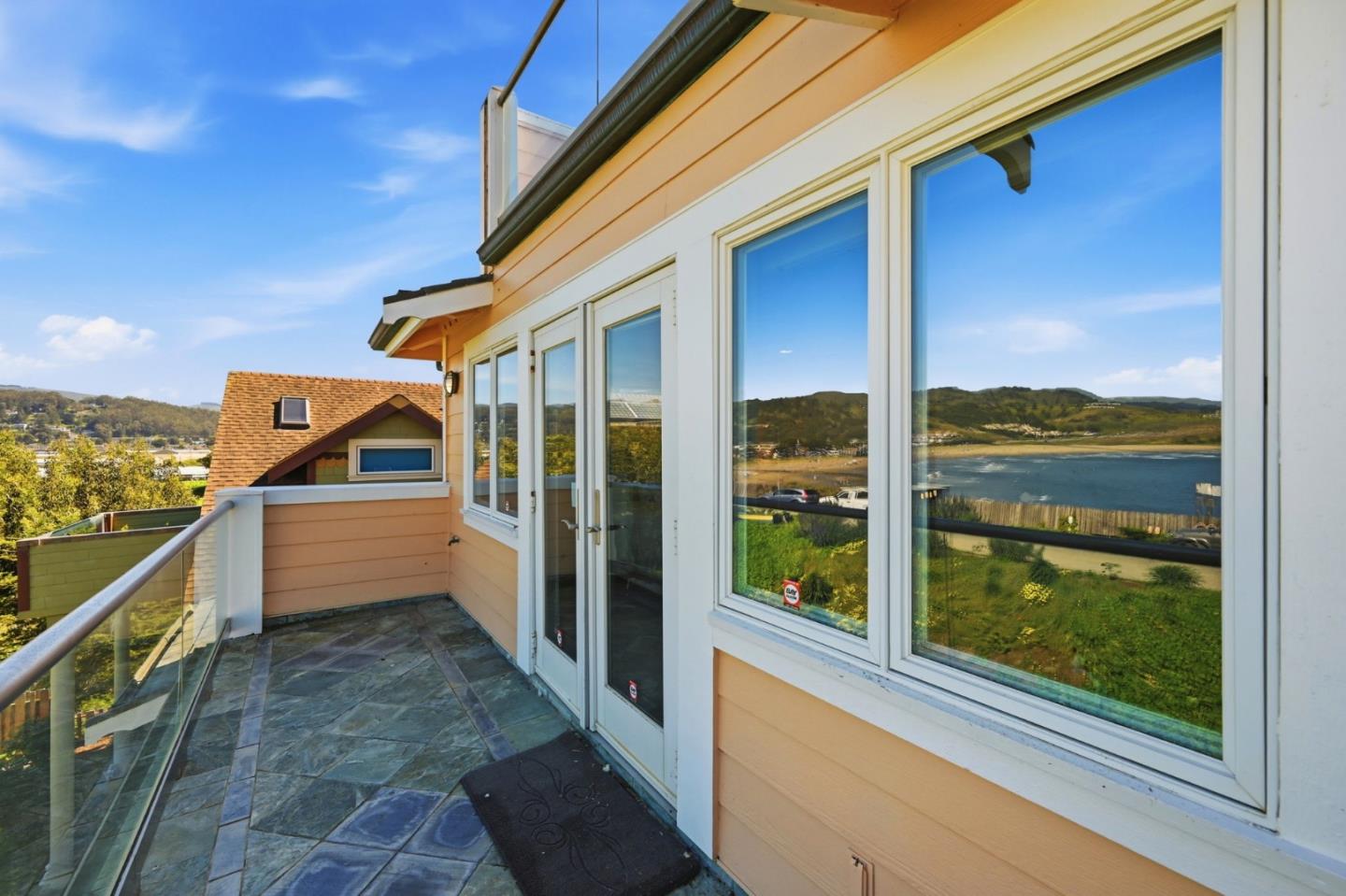 Detail Gallery Image 61 of 88 For 1207 Danmann Ave, Pacifica,  CA 94044 - 4 Beds | 4 Baths