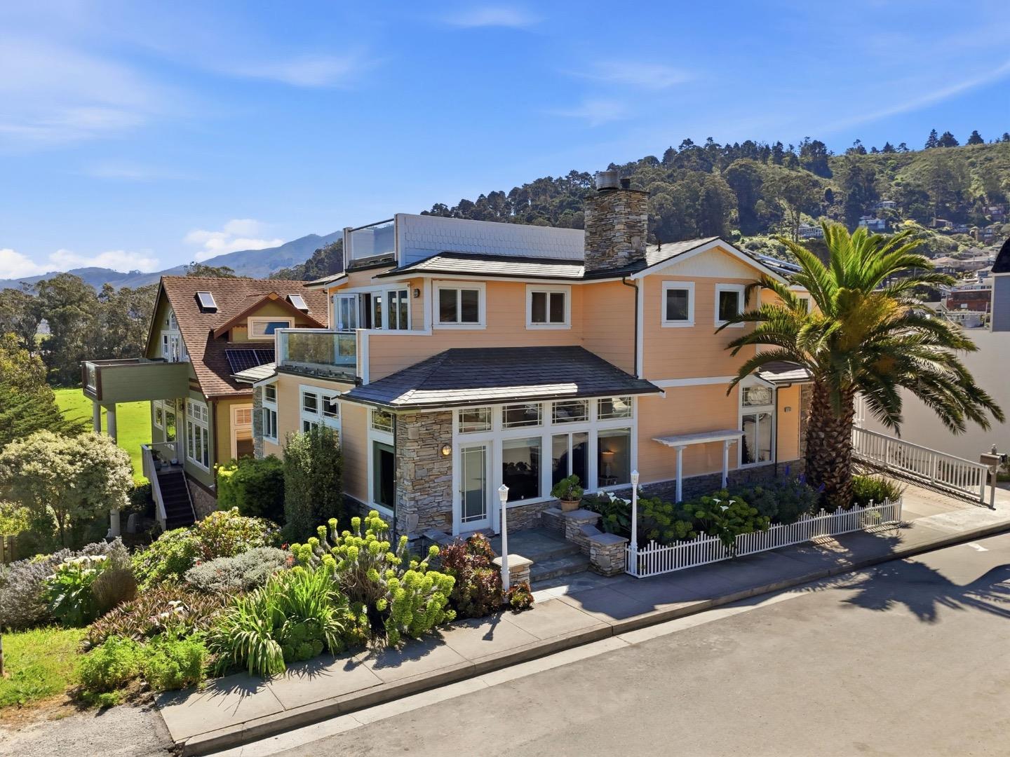 Detail Gallery Image 67 of 88 For 1207 Danmann Ave, Pacifica,  CA 94044 - 4 Beds | 4 Baths