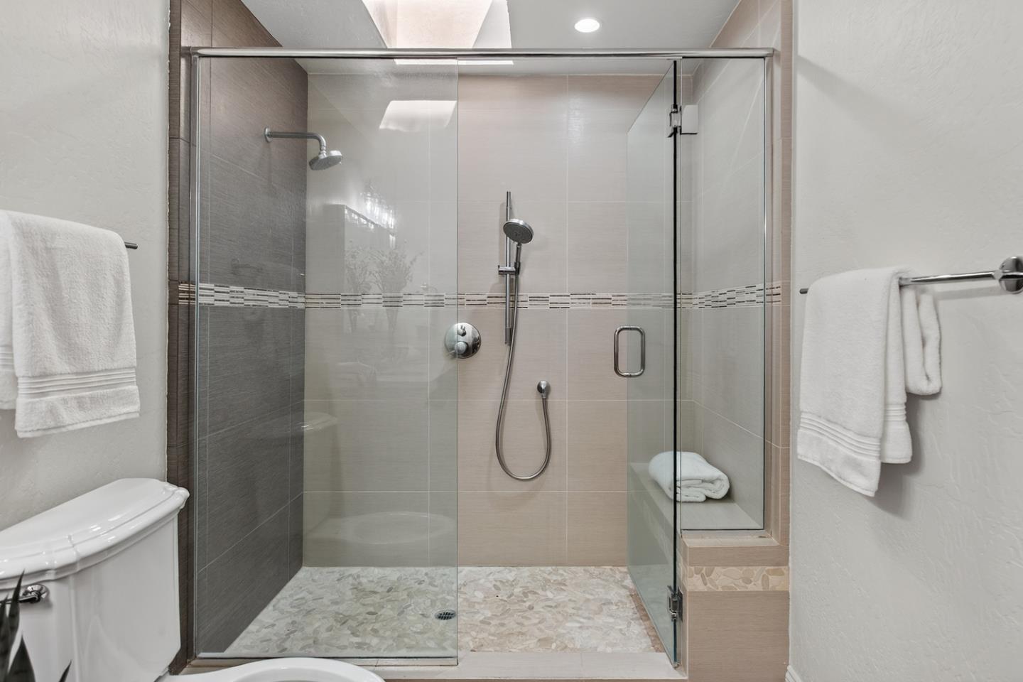 Detail Gallery Image 20 of 37 For 1340 Miravalle Ave, Los Altos,  CA 94024 - 4 Beds | 3/1 Baths