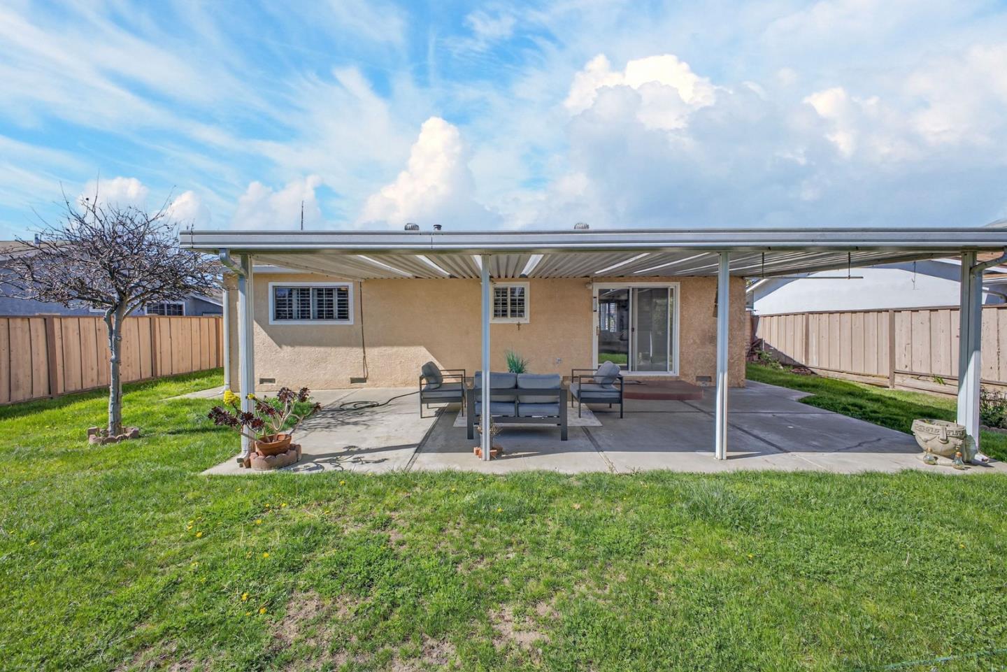 Detail Gallery Image 25 of 33 For 1880 Dove Way, Hayward,  CA 94545 - 3 Beds | 1 Baths