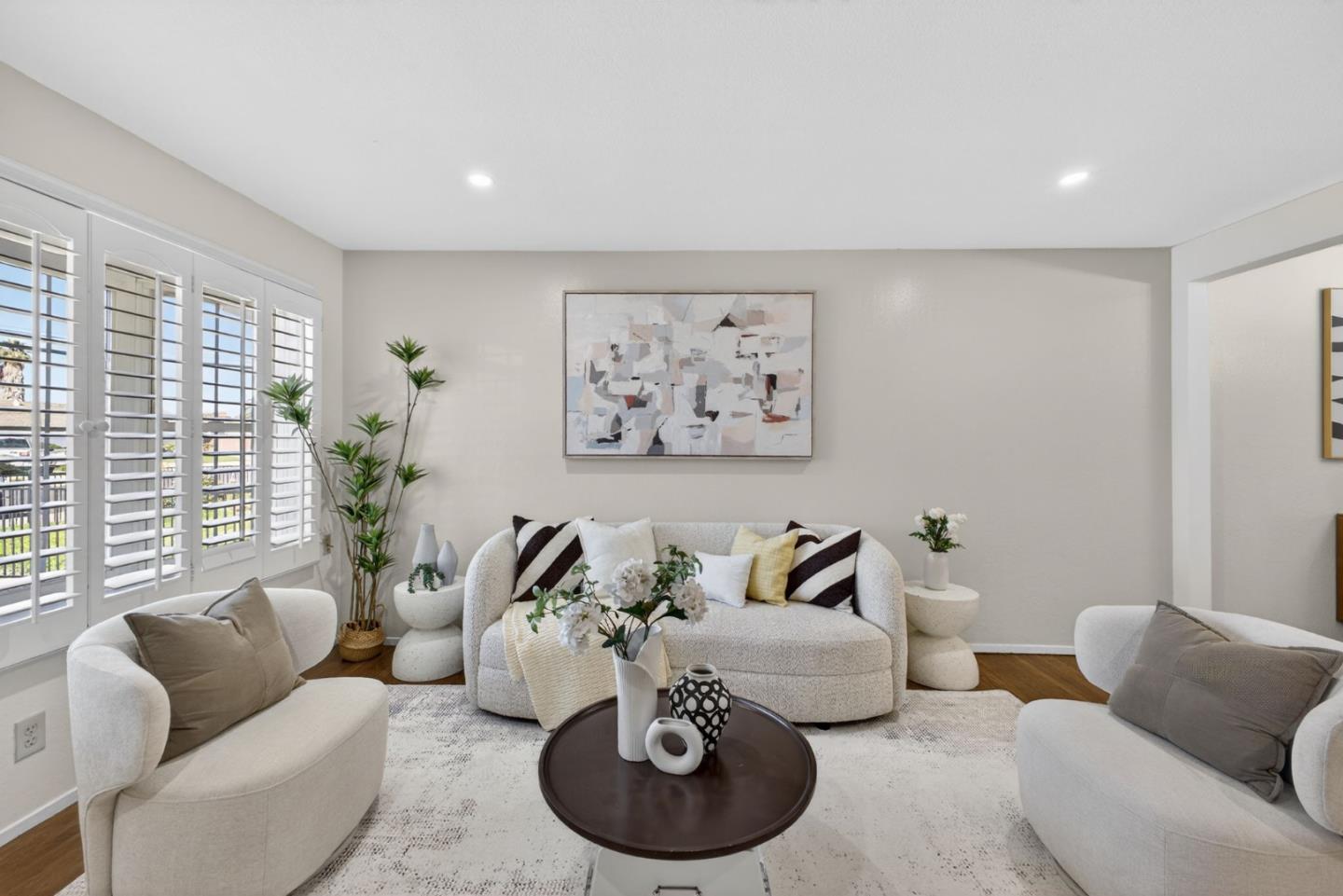 Detail Gallery Image 7 of 33 For 1880 Dove Way, Hayward,  CA 94545 - 3 Beds | 1 Baths