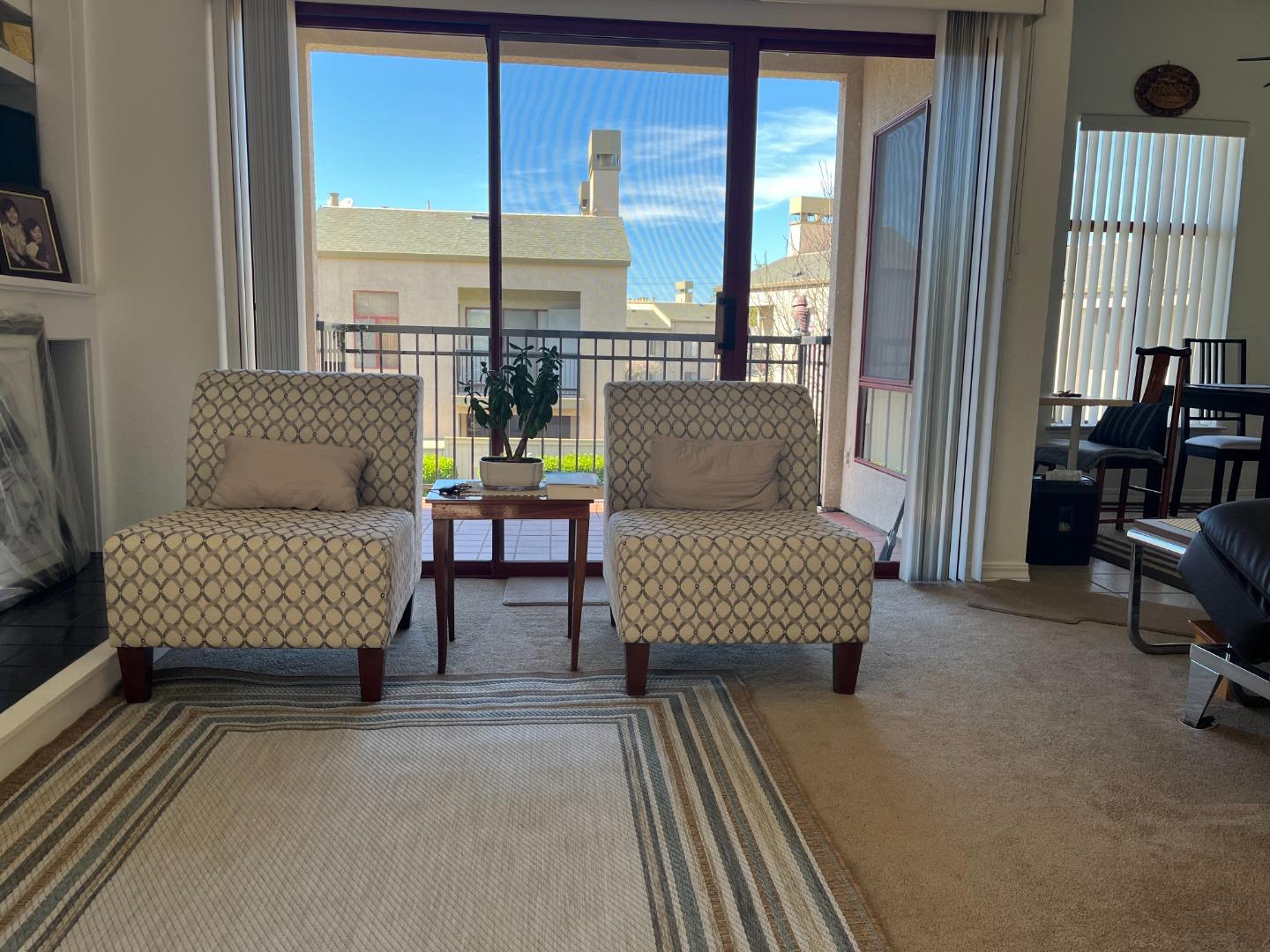 Detail Gallery Image 3 of 3 For 2408 N Main St #H,  Salinas,  CA 93906 - 1 Beds | 1 Baths