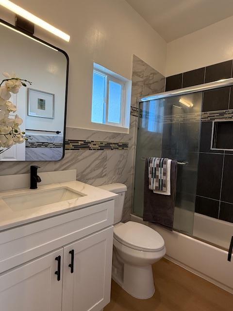 Detail Gallery Image 14 of 16 For 271 N 9th St, San Jose,  CA 95112 - 3 Beds | 3 Baths