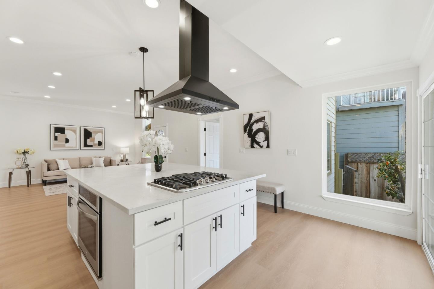 Detail Gallery Image 17 of 49 For 271 N 9th St, San Jose,  CA 95112 - 3 Beds | 3 Baths