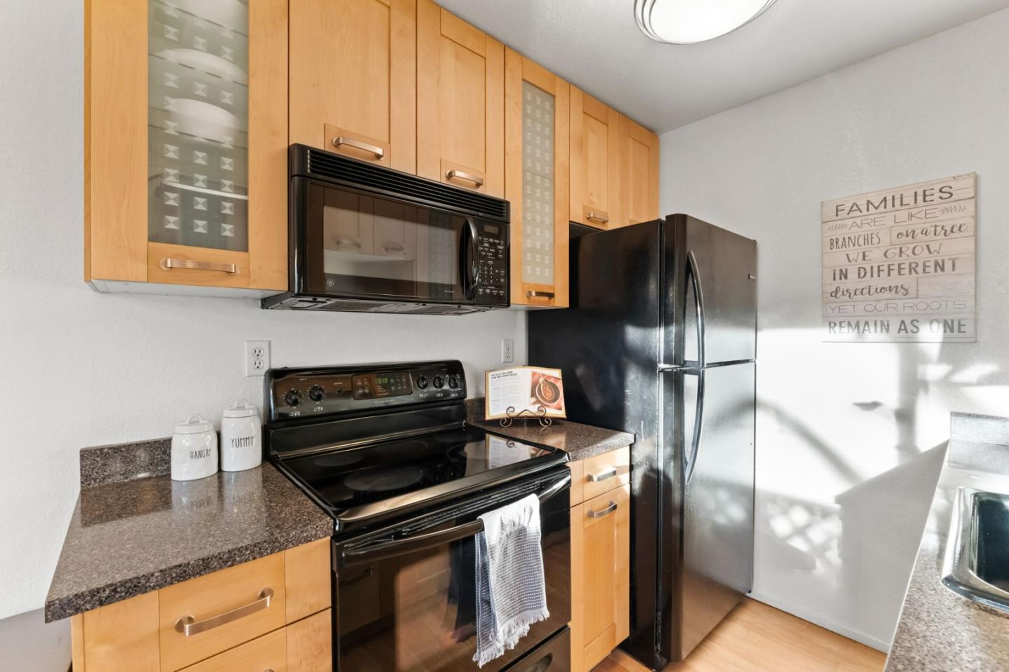 Detail Gallery Image 14 of 38 For 2106 La Terrace Cir, San Jose,  CA 95123 - 1 Beds | 1 Baths