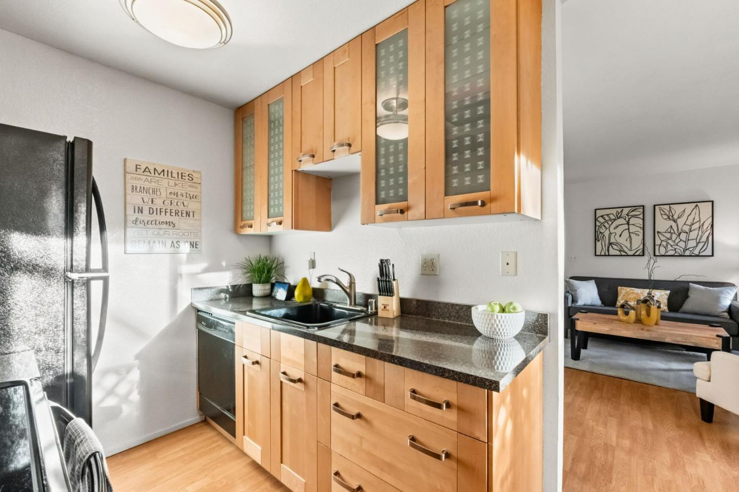 Detail Gallery Image 19 of 38 For 2106 La Terrace Cir, San Jose,  CA 95123 - 1 Beds | 1 Baths