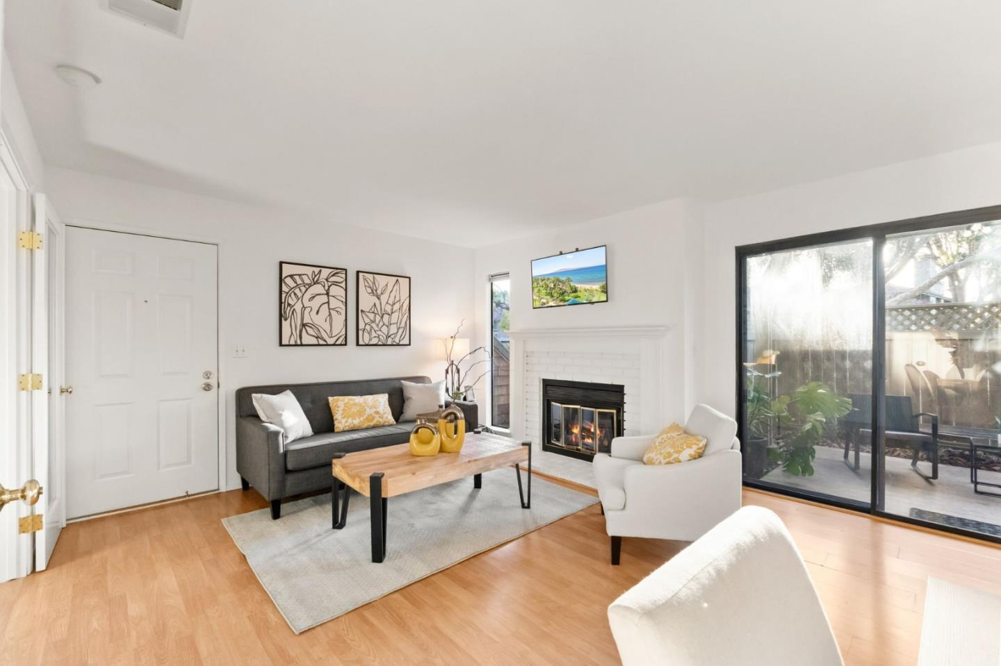 Detail Gallery Image 7 of 38 For 2106 La Terrace Cir, San Jose,  CA 95123 - 1 Beds | 1 Baths