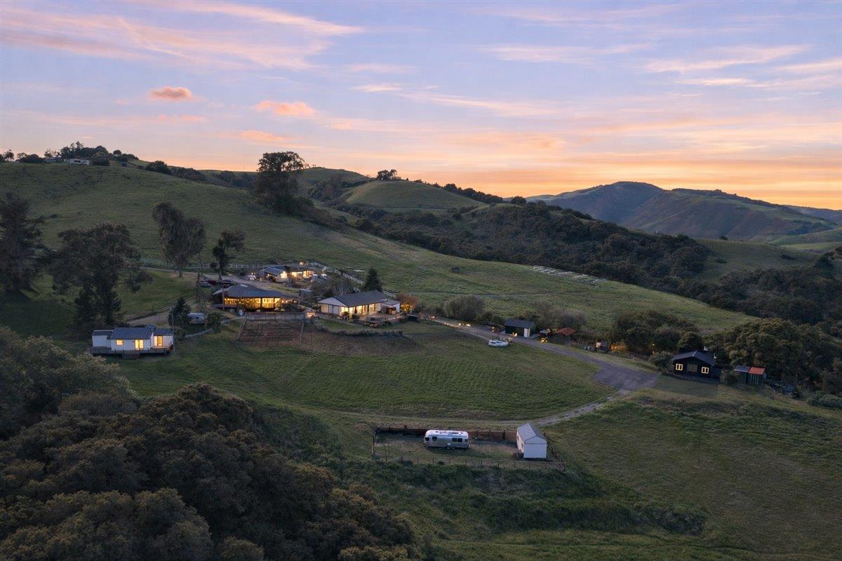 Detail Gallery Image 52 of 112 For 1535 School Rd, San Juan Bautista,  CA 95045 - 4 Beds | 2 Baths