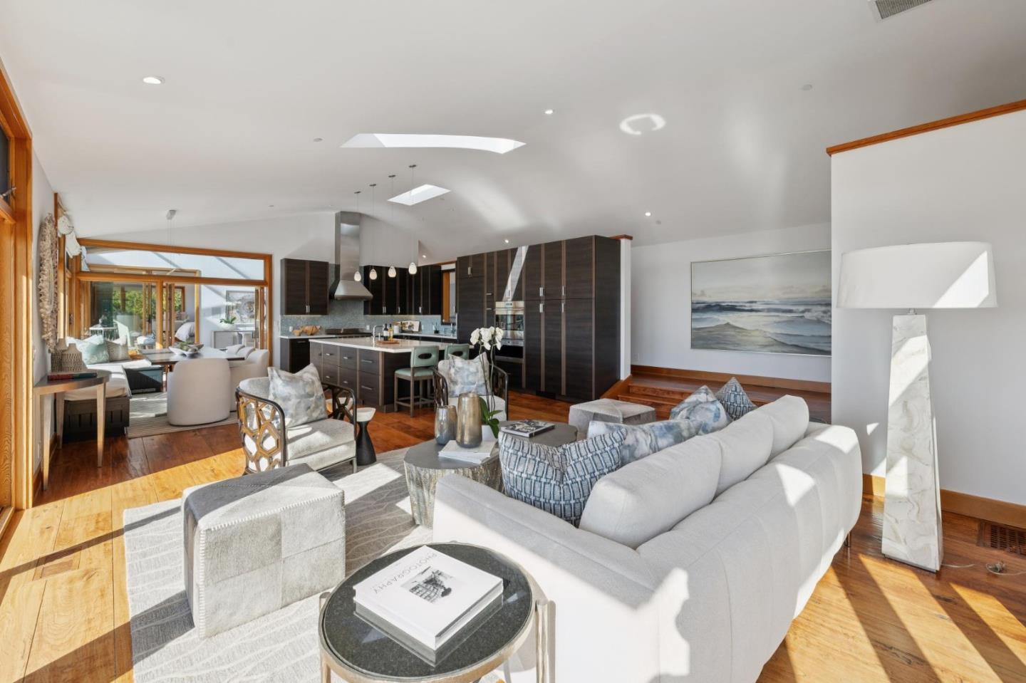 Detail Gallery Image 13 of 67 For 732 Alta Vista Rd, Montara,  CA 94037 - 3 Beds | 3/1 Baths