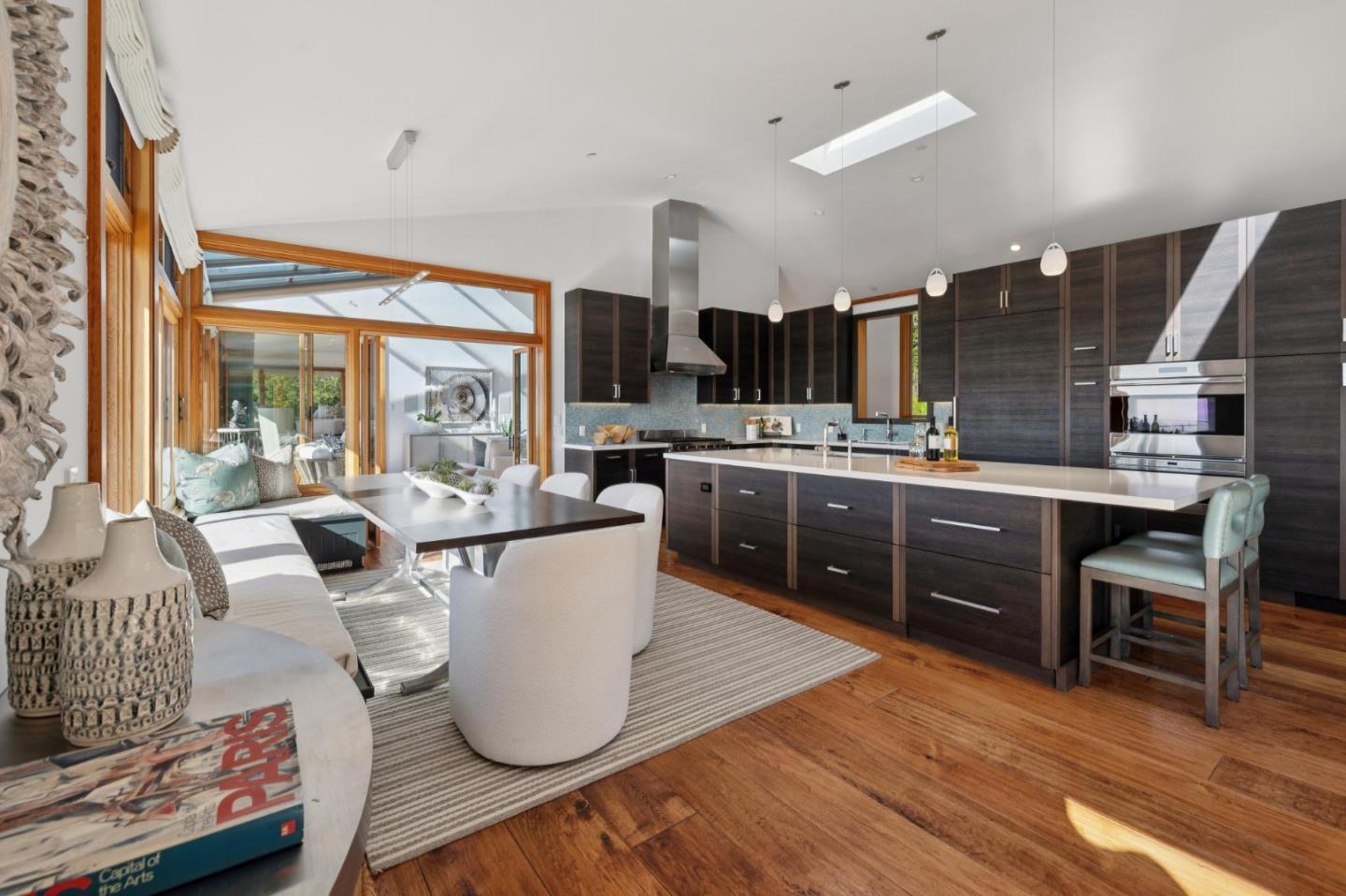 Detail Gallery Image 14 of 67 For 732 Alta Vista Rd, Montara,  CA 94037 - 3 Beds | 3/1 Baths