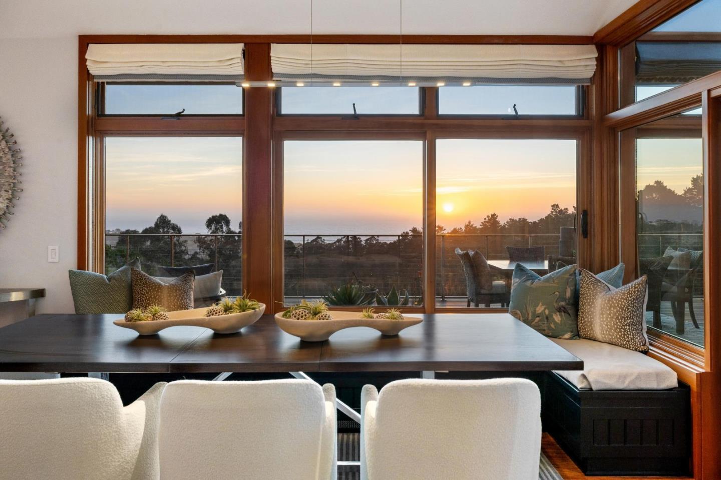 Detail Gallery Image 19 of 67 For 732 Alta Vista Rd, Montara,  CA 94037 - 3 Beds | 3/1 Baths