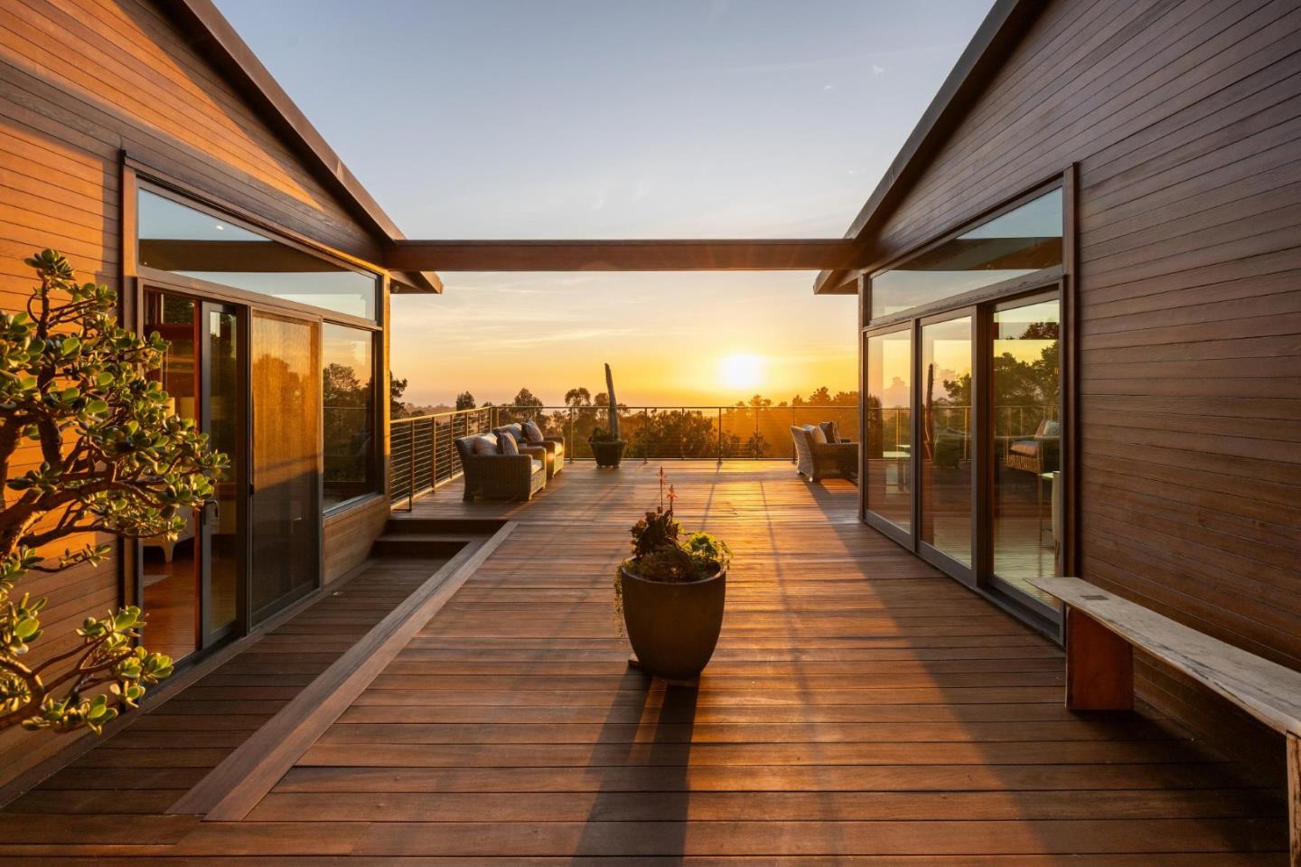 Detail Gallery Image 2 of 67 For 732 Alta Vista Rd, Montara,  CA 94037 - 3 Beds | 3/1 Baths