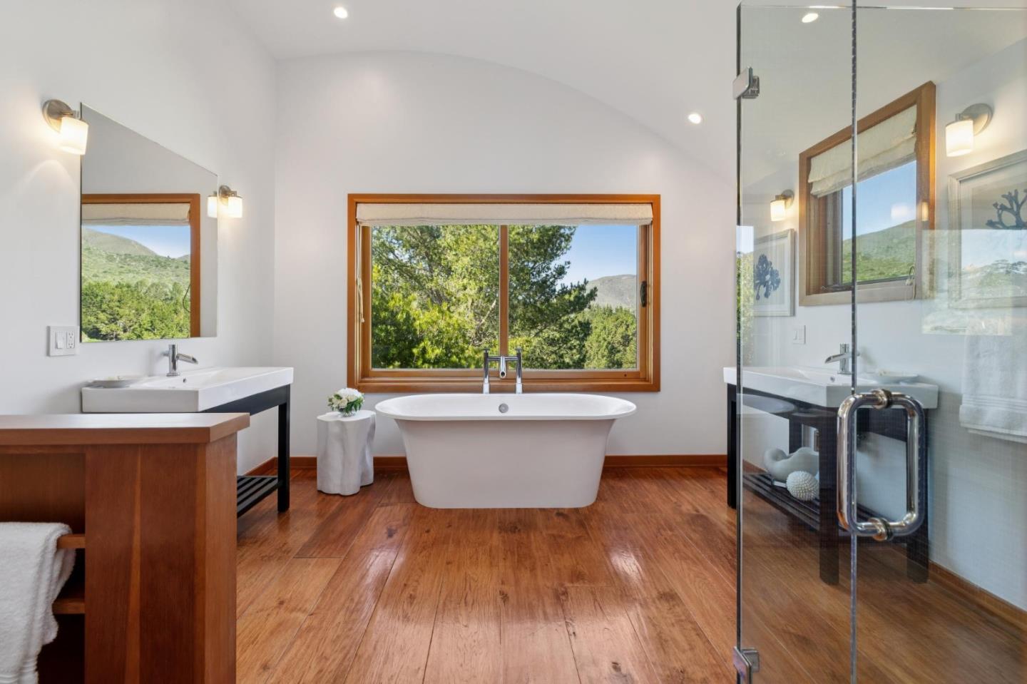 Detail Gallery Image 31 of 67 For 732 Alta Vista Rd, Montara,  CA 94037 - 3 Beds | 3/1 Baths