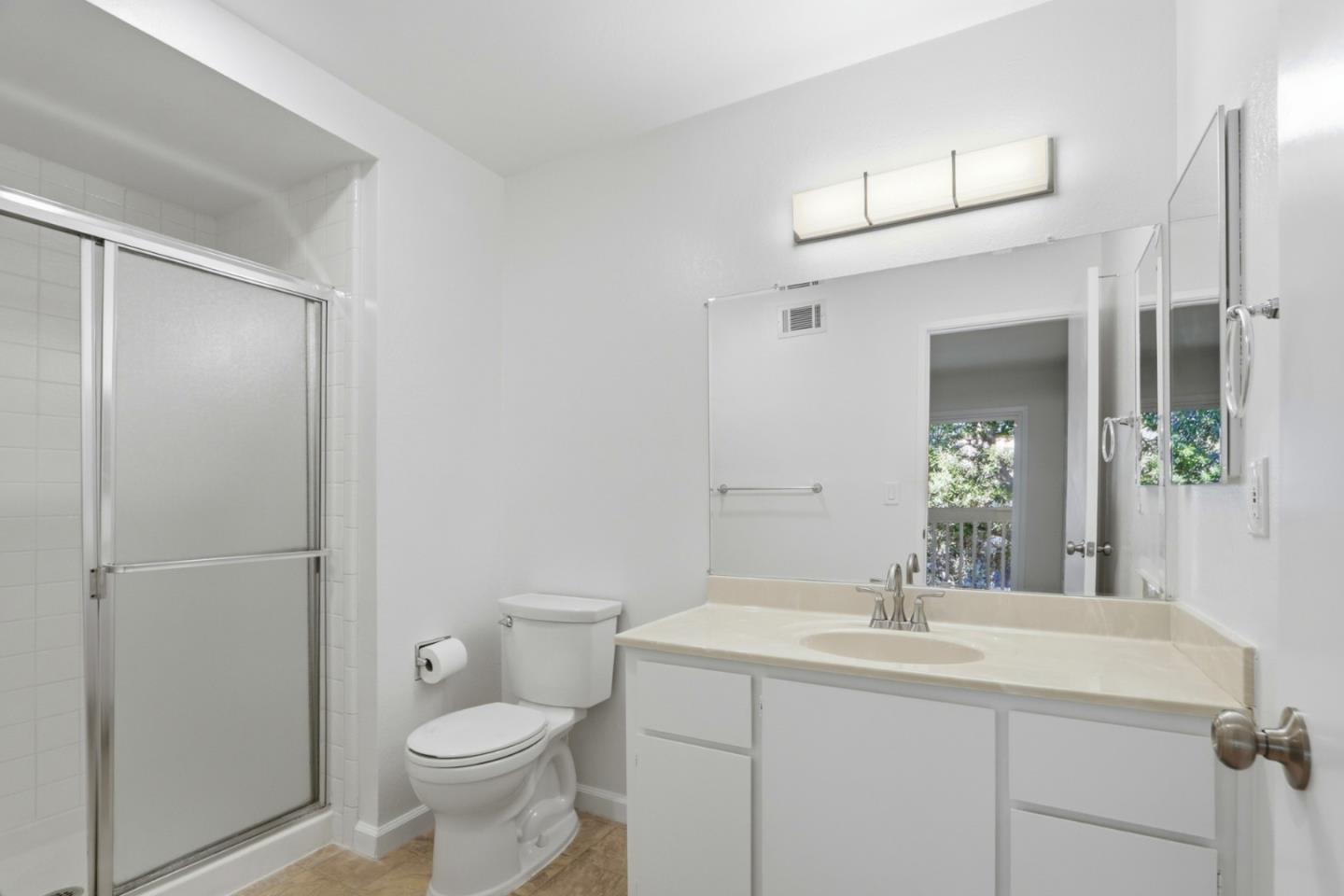 Detail Gallery Image 12 of 27 For 1249 Crescent Ter, Sunnyvale,  CA 94087 - 2 Beds | 2/1 Baths