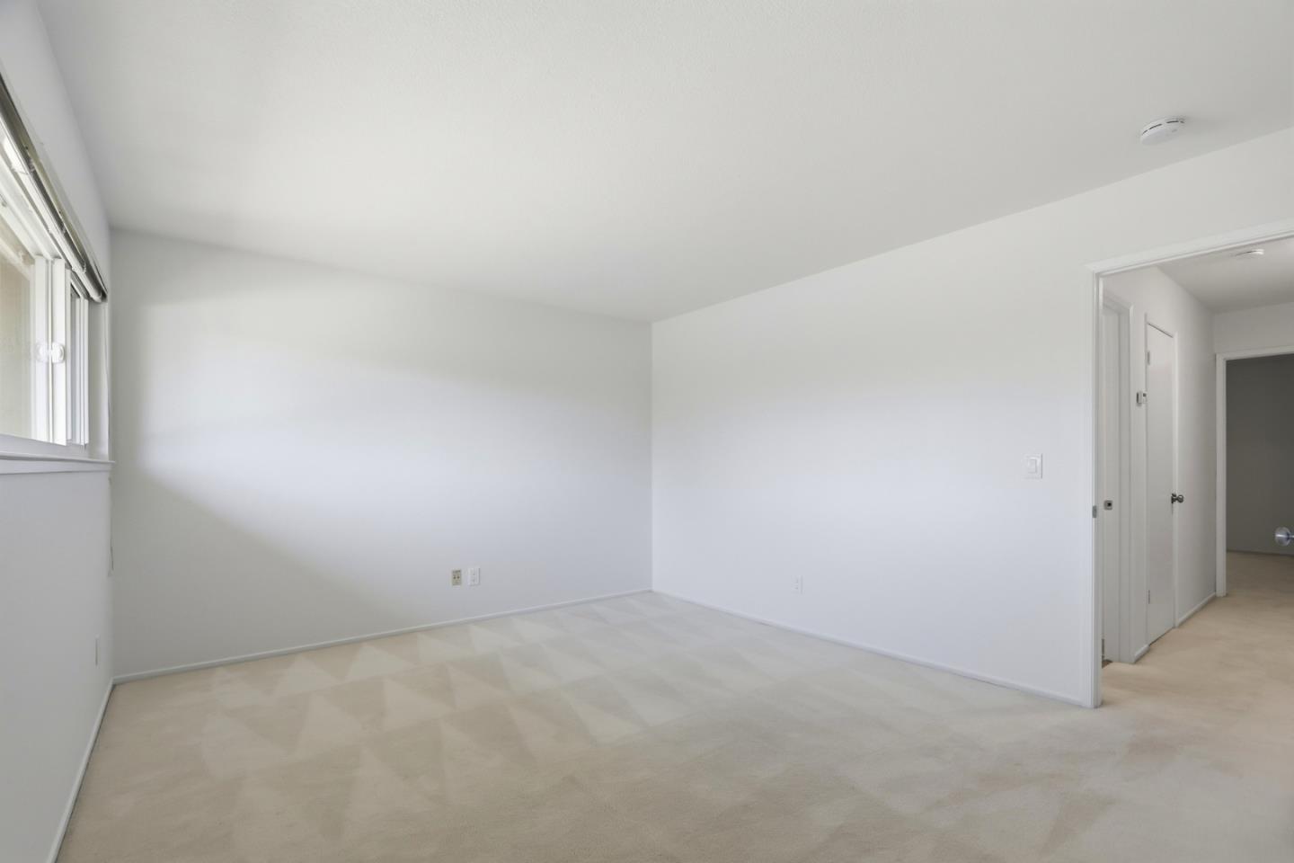 Detail Gallery Image 13 of 27 For 1249 Crescent Ter, Sunnyvale,  CA 94087 - 2 Beds | 2/1 Baths