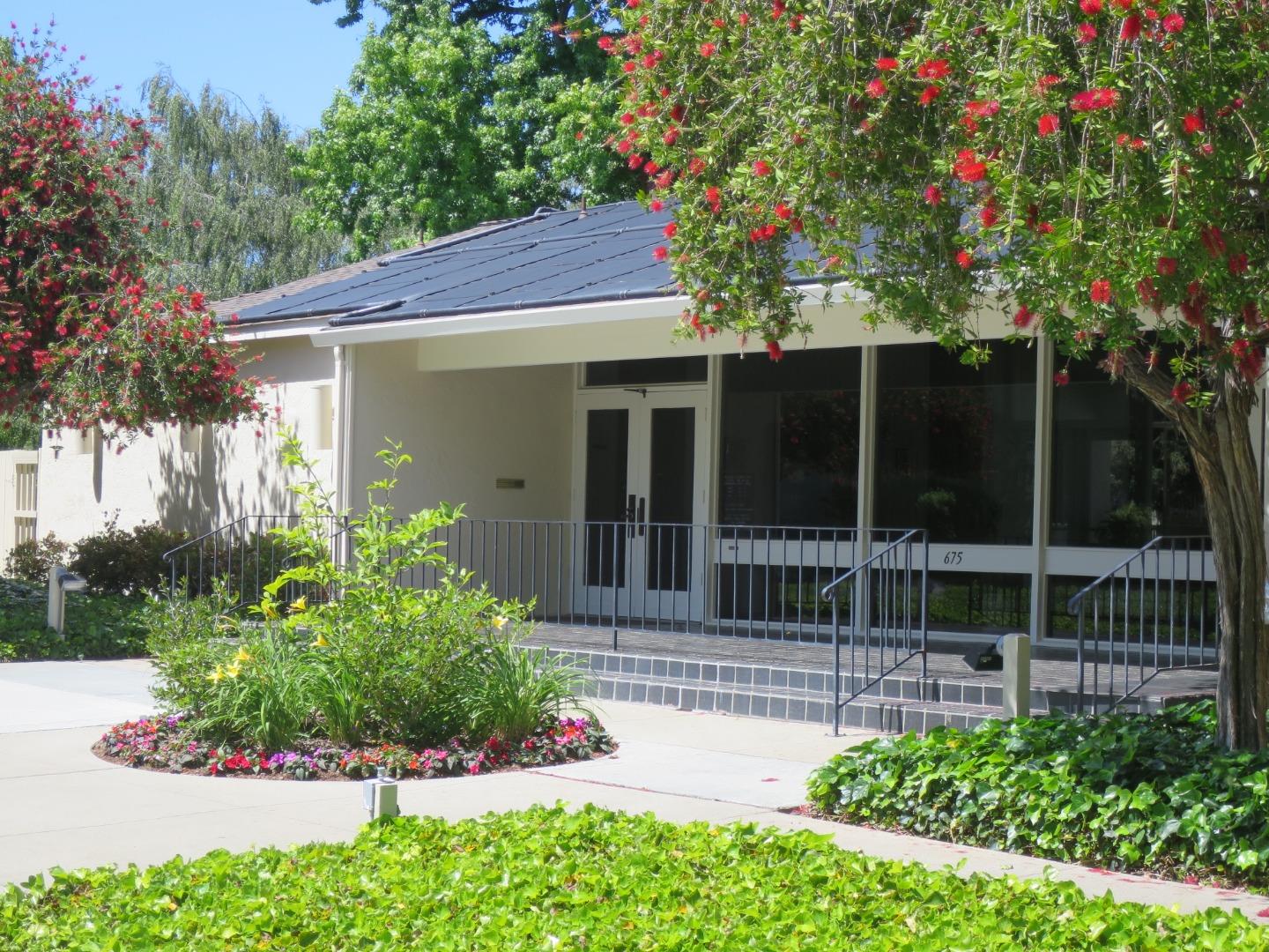 Detail Gallery Image 24 of 27 For 1249 Crescent Ter, Sunnyvale,  CA 94087 - 2 Beds | 2/1 Baths