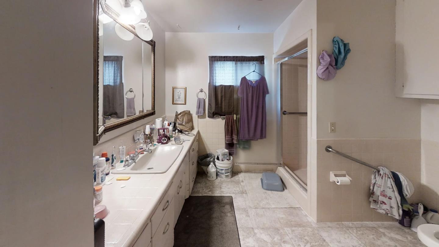 321 Hawthorne Street, Salinas, CA, 93901