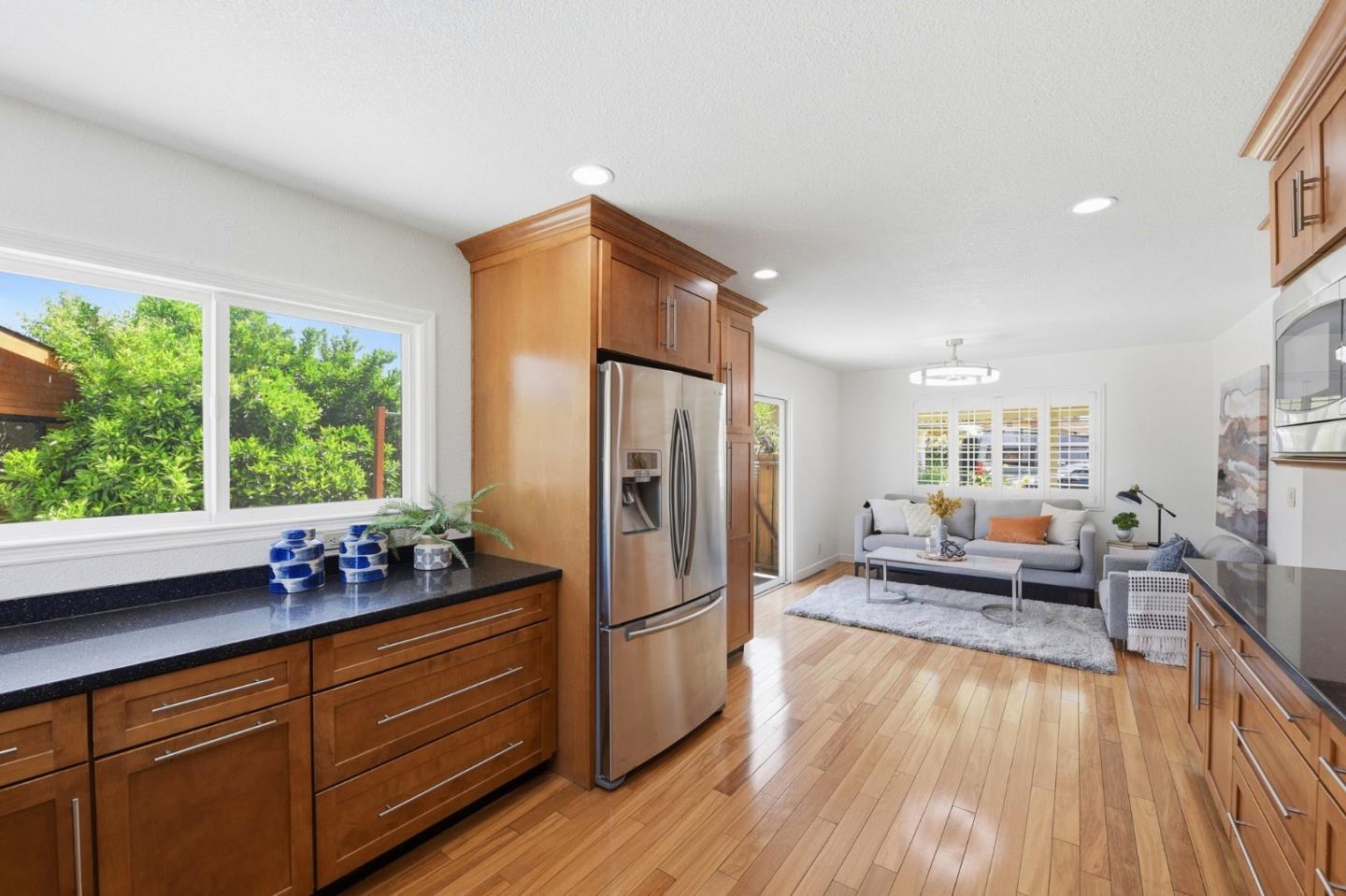 Detail Gallery Image 13 of 35 For 4487 Britwell Ct, San Jose,  CA 95136 - 5 Beds | 2/1 Baths