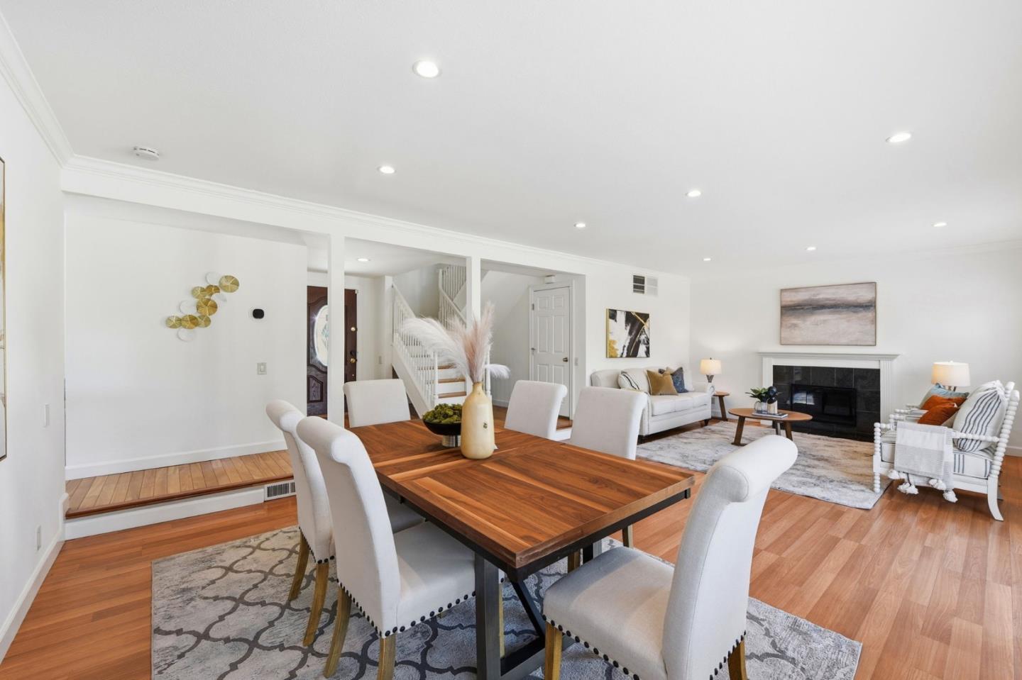 Detail Gallery Image 14 of 35 For 4487 Britwell Ct, San Jose,  CA 95136 - 5 Beds | 2/1 Baths