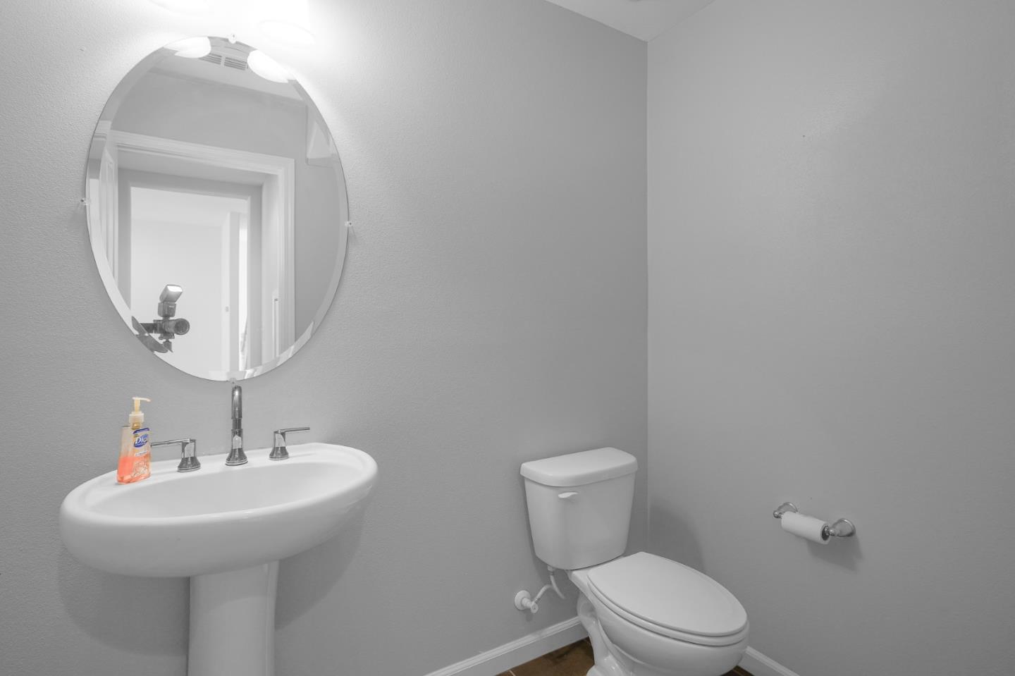 Detail Gallery Image 32 of 46 For 1297 Coyote Creek Way, Milpitas,  CA 95035 - 3 Beds | 2/1 Baths