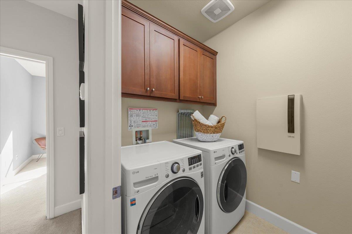 Detail Gallery Image 23 of 30 For 560 Holthouse Ter, Sunnyvale,  CA 94087 - 3 Beds | 2/1 Baths