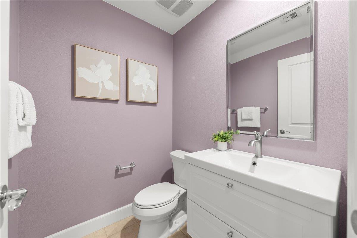 Detail Gallery Image 24 of 30 For 560 Holthouse Ter, Sunnyvale,  CA 94087 - 3 Beds | 2/1 Baths