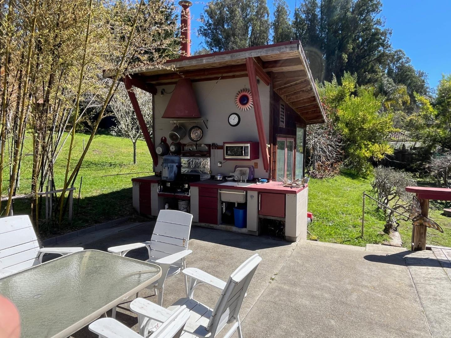 Detail Gallery Image 21 of 43 For 1557 Day Valley Rd, Aptos,  CA 95003 - 2 Beds | 2 Baths