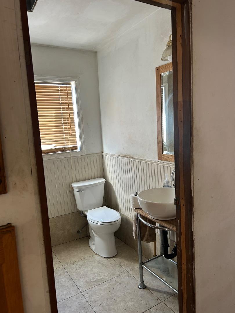 Detail Gallery Image 5 of 10 For 617 N 14th St, San Jose,  CA 95112 - 3 Beds | 1 Baths