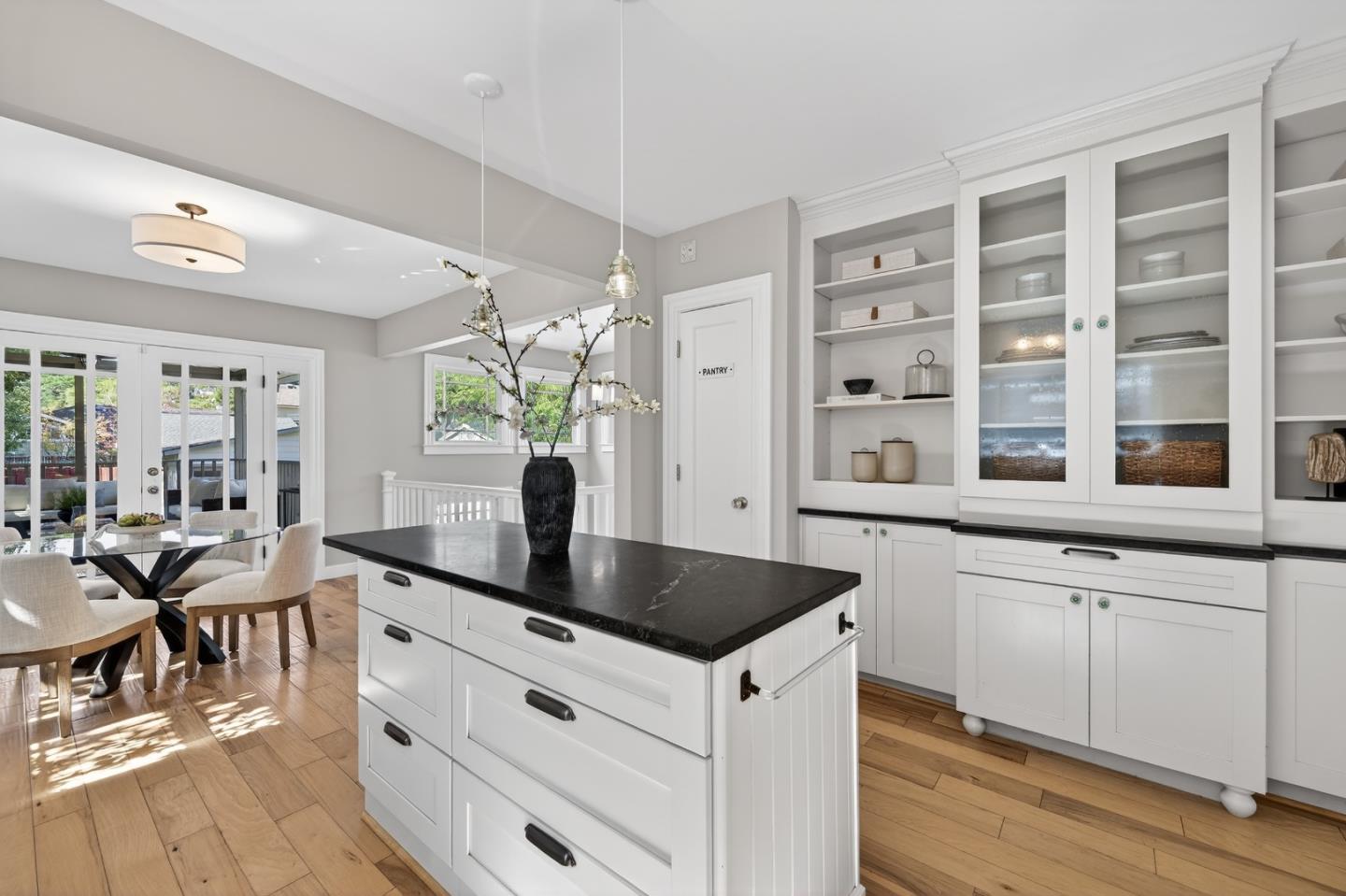 Detail Gallery Image 18 of 65 For 136 Loma Alta Ave, Los Gatos,  CA 95030 - 3 Beds | 3 Baths