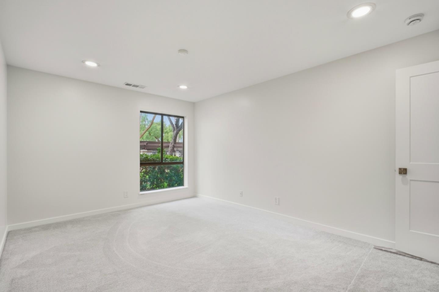 Detail Gallery Image 13 of 31 For 39975 Cedar Blvd #136,  Newark,  CA 94560 - 2 Beds | 2 Baths