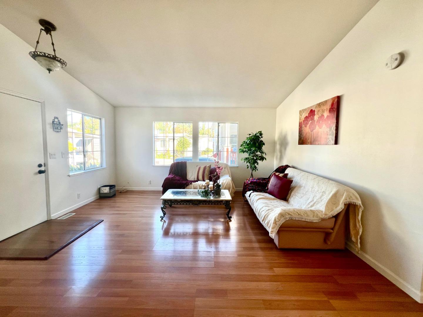 Detail Gallery Image 5 of 49 For 600 E Weddell Dr #192,  Sunnyvale,  CA 94089 - 3 Beds | 2 Baths