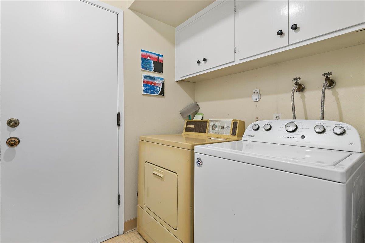 Detail Gallery Image 12 of 23 For 6325 Malory Dr, San Jose,  CA 95123 - 3 Beds | 2 Baths