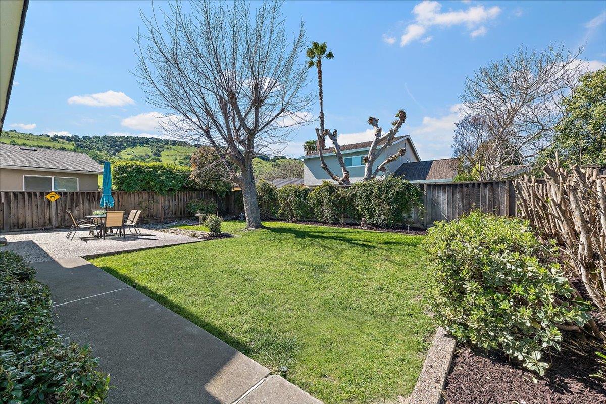 Detail Gallery Image 18 of 23 For 6325 Malory Dr, San Jose,  CA 95123 - 3 Beds | 2 Baths