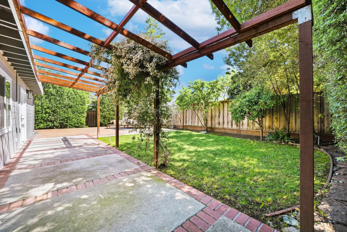 Detail Gallery Image 38 of 49 For 413 Del Medio Ave, Mountain View,  CA 94040 - 3 Beds | 3 Baths