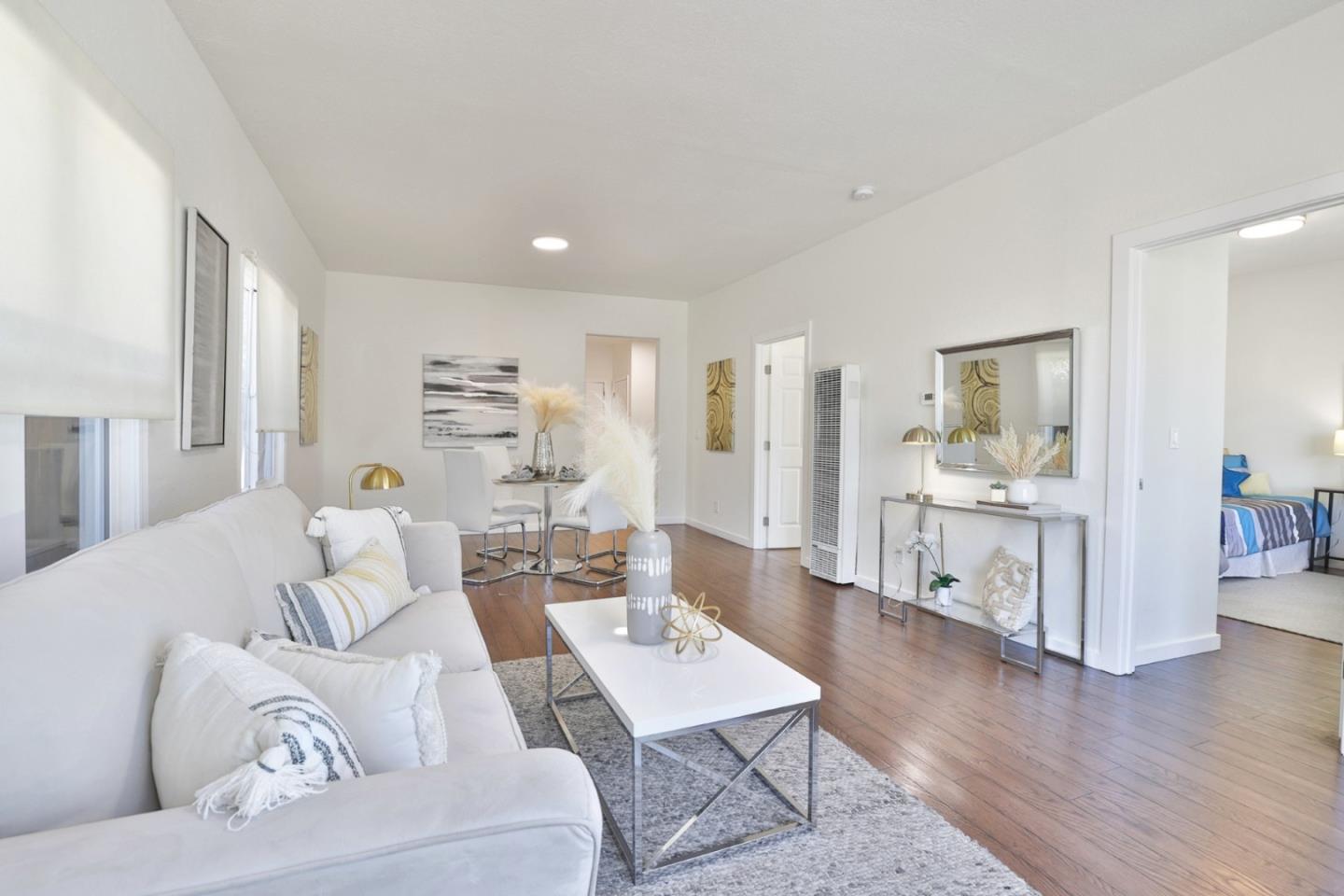 Detail Gallery Image 4 of 17 For 494 Clifton Ave, San Jose,  CA 95128 - 3 Beds | 1 Baths