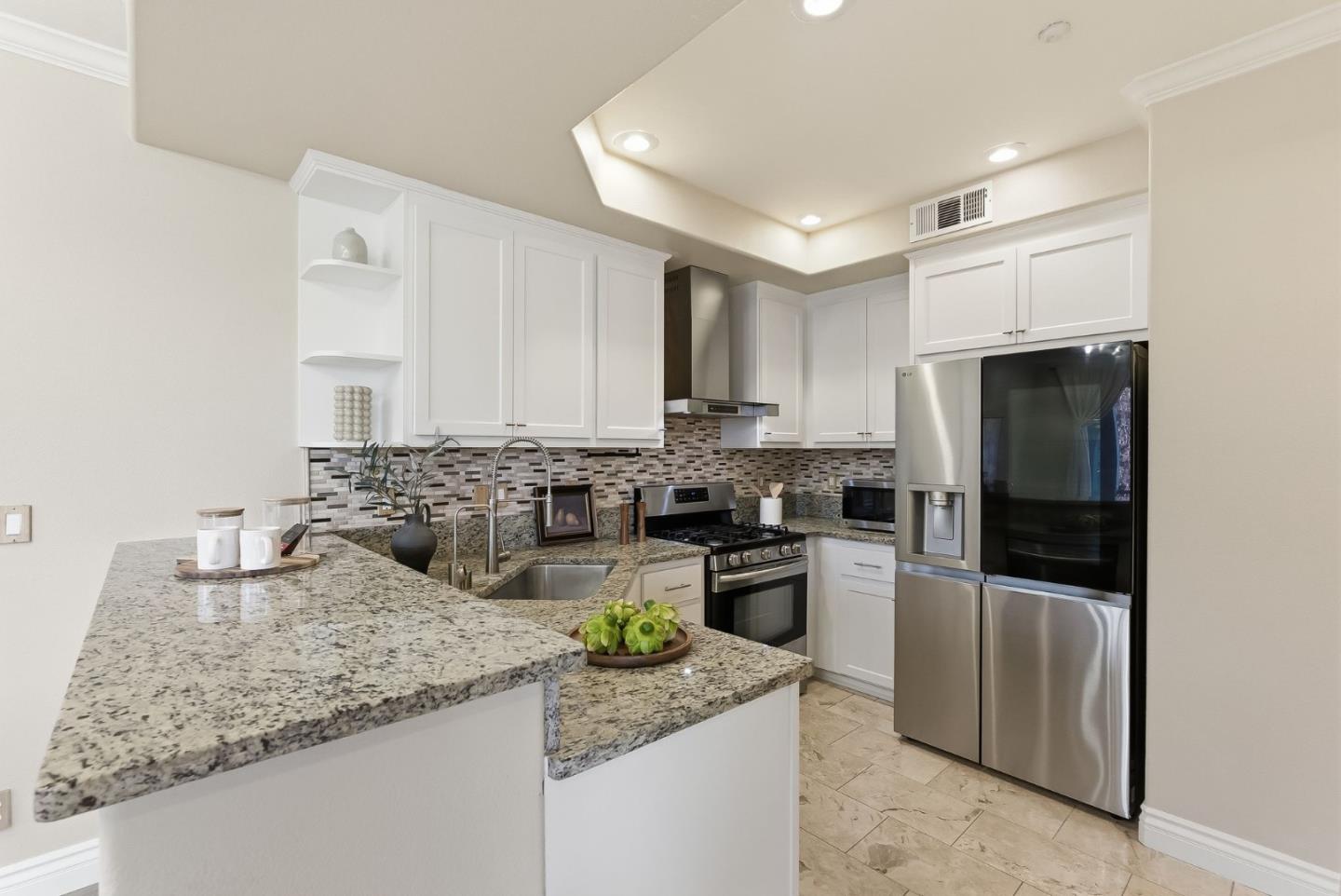 Photo #5: ML82037868 Listing: Photo #5