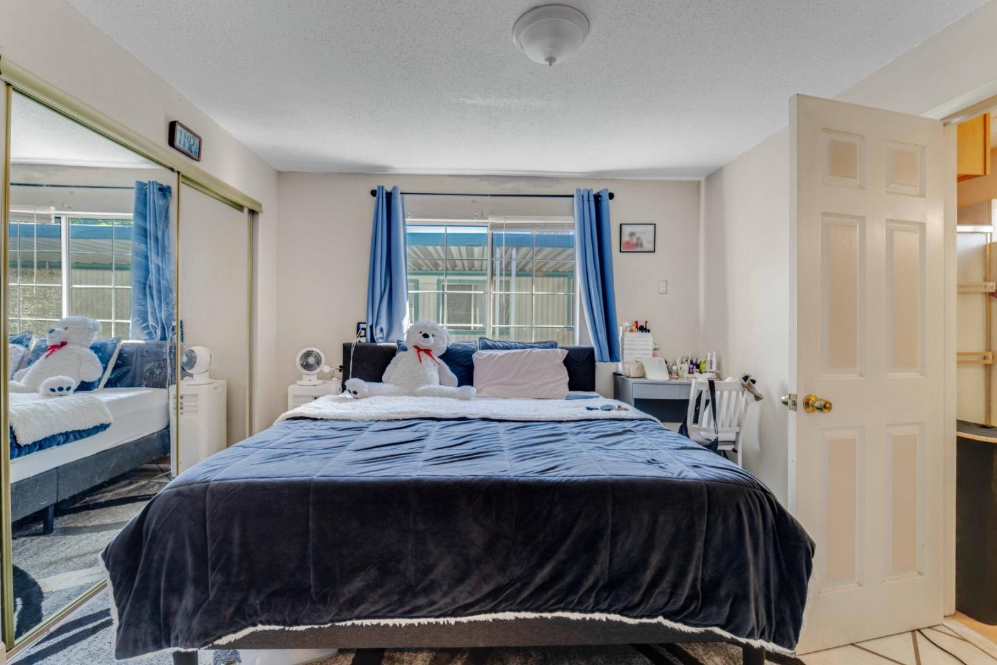 Detail Gallery Image 13 of 26 For 2855 Senter Rd #63,  San Jose,  CA 95111 - 3 Beds | 2 Baths