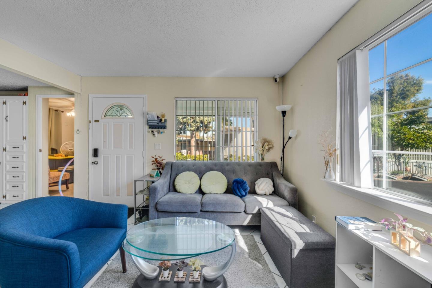 Detail Gallery Image 4 of 26 For 2855 Senter Rd #63,  San Jose,  CA 95111 - 3 Beds | 2 Baths