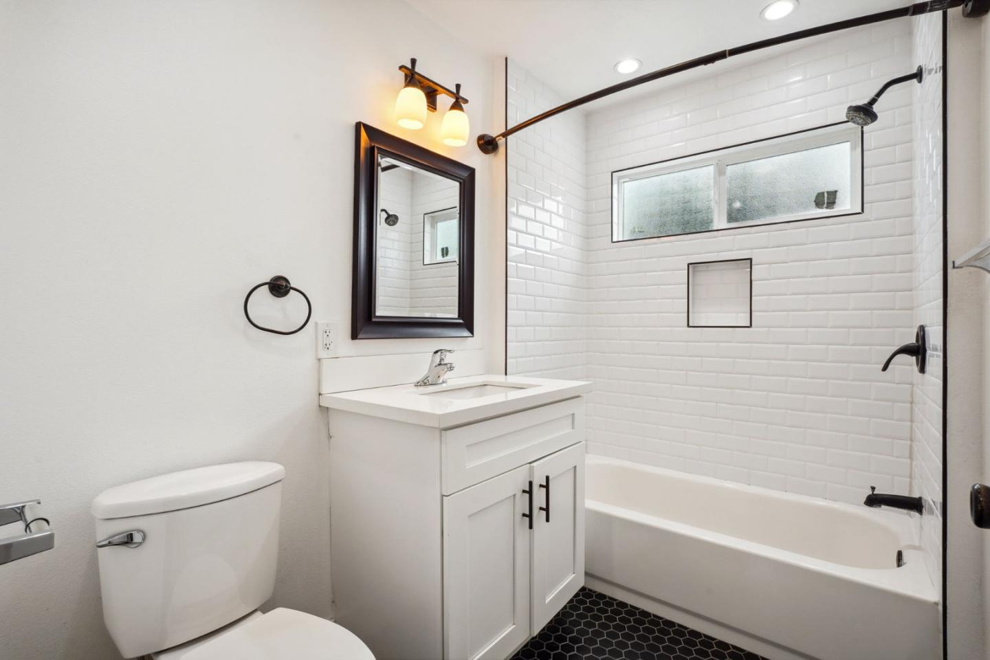 Detail Gallery Image 15 of 25 For 1133 W 78th St, Los Angeles,  CA 90044 - 3 Beds | 2 Baths