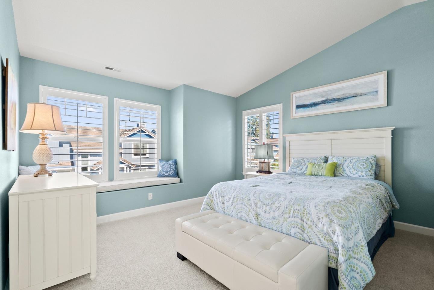 Detail Gallery Image 23 of 40 For 2130 Francesco Cir, Capitola,  CA 95010 - 3 Beds | 2/1 Baths